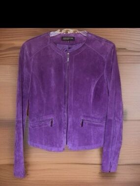 Jones New York genuine suede leather purple zip-up jacket.Women’s Medium